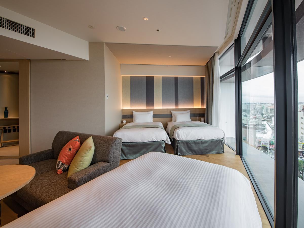 Jr Kyushu Hotel Blossom Naha Extérieur photo